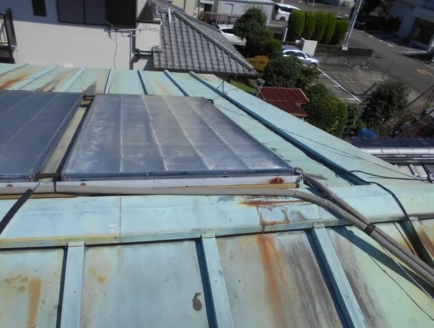 銅板屋根が劣化した写真