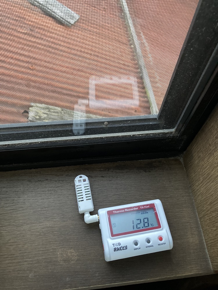 窓リフォーム前の温度