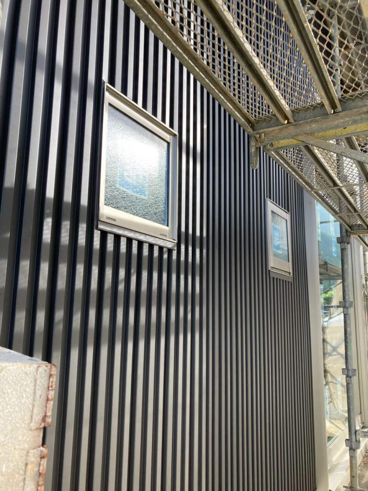 ガリバリウム鋼板の外壁の写真