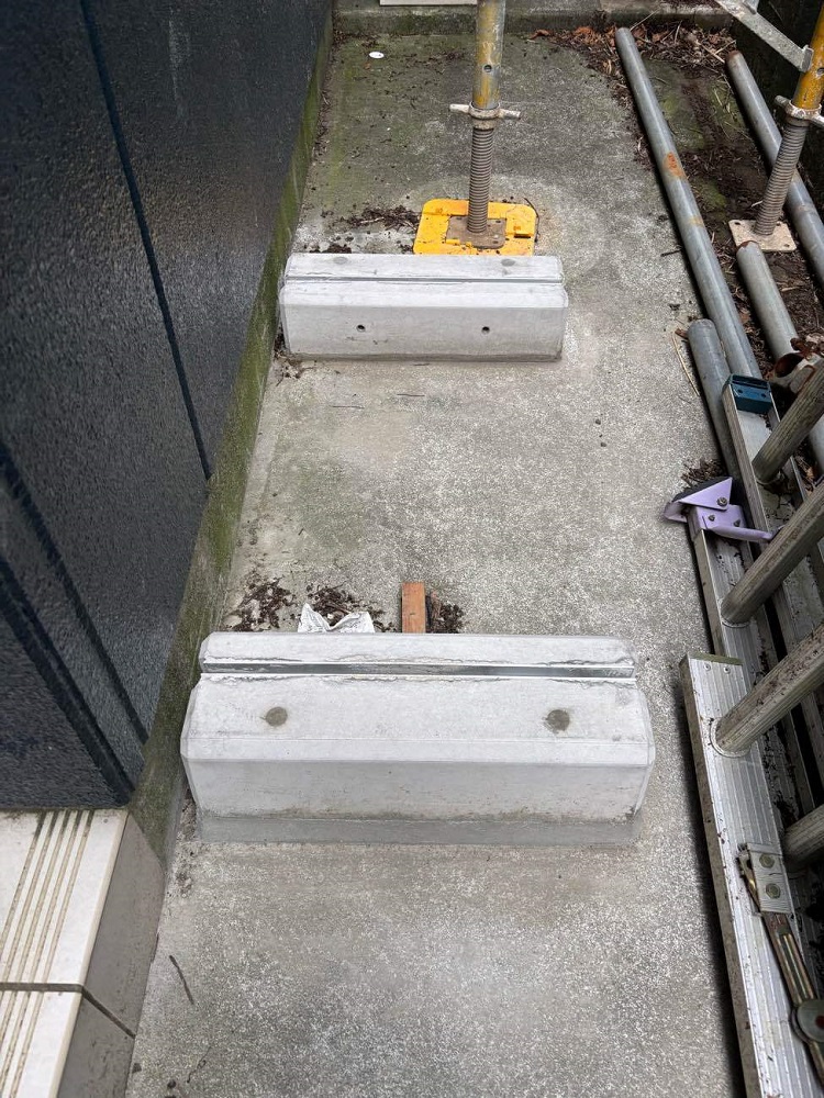 大容量蓄電池を支えるための基礎架台の施工