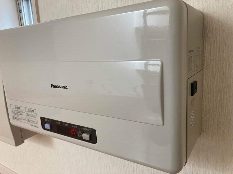 停電時に非常用コンセントのみ利用できるパワコン