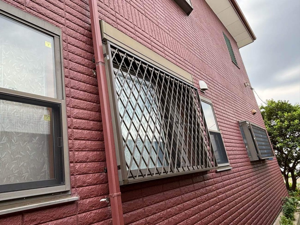 面格子を取り付けた静岡市内のお住まいの外観