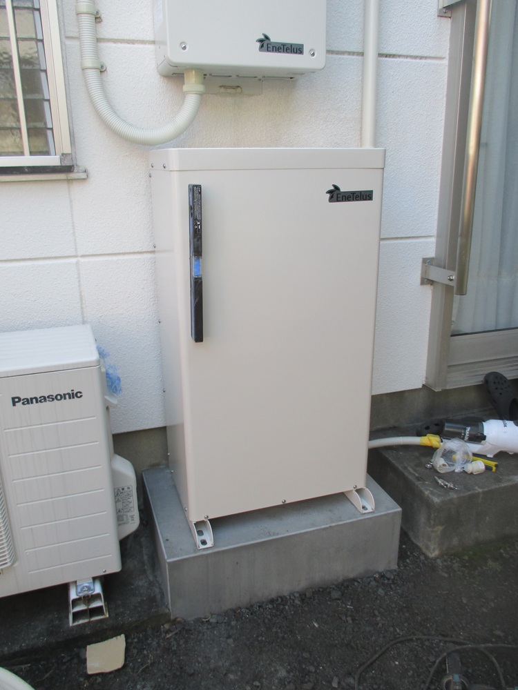 蓄電池設置完了後の屋外の様子