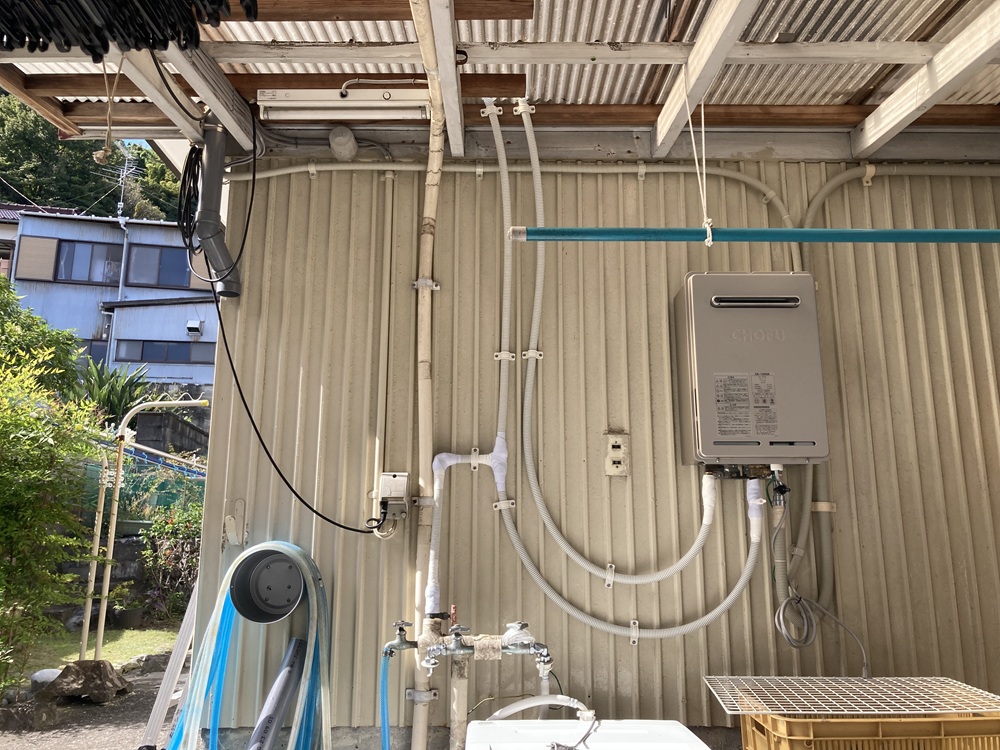 新しく設置したキッチン用の給湯器