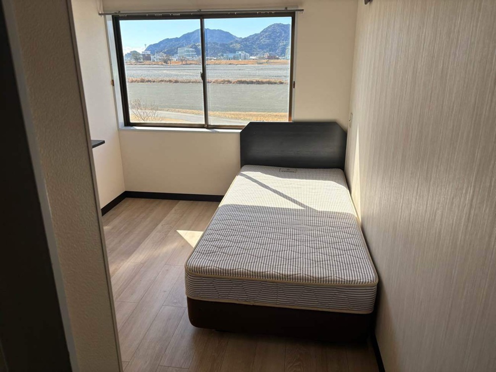 マンションの洗面台配管トラブル修繕後、きれいに復旧したお部屋の様子